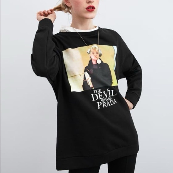ZARA Black Graphic Sweater - Picture 1 of 6